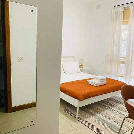 Bright & Airy 3 Bedroom Lejlighed Naxxar