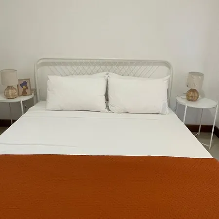 Bright & Airy 3 Bedroom Lejlighed