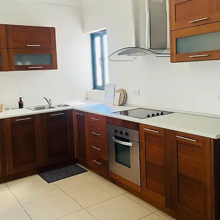 Bright & Airy 3 Bedroom Naxxar