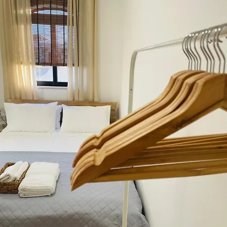 דירה Bright & Airy 3 Bedroom *