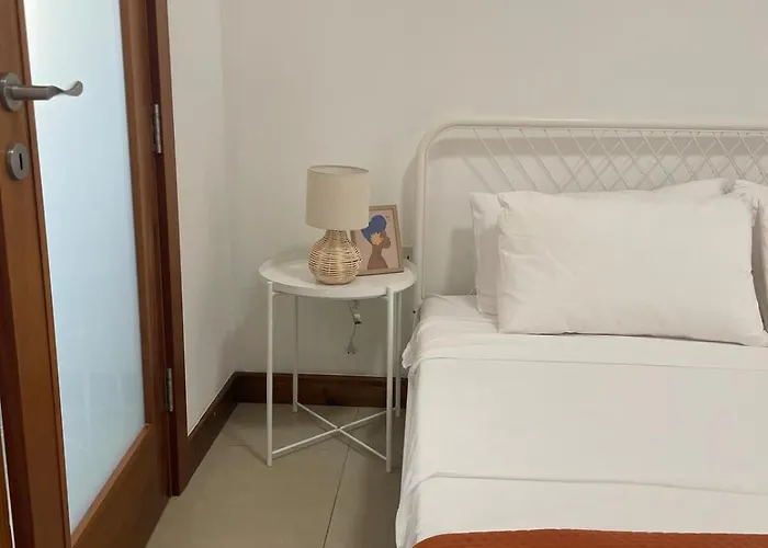 Bright & Airy 3 Bedroom * Naxxar