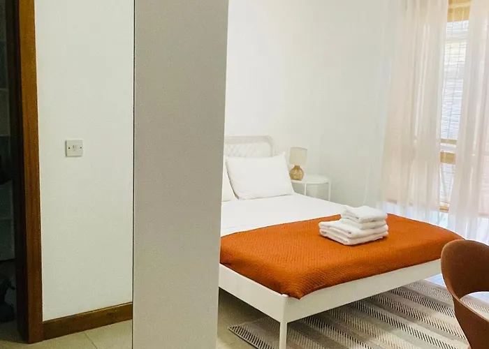 Bright & Airy 3 Bedroom דירה Naxxar